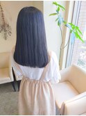 サラサラロングヘアー