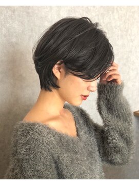 サンド クリア 横浜本店(sand clear) 大人女性におすすめ　耳掛けすっきり長めショート