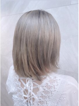 ドゥマン(Demain) 大人気♪ミルクティーグレージュ/透明感/ブリーチカラー