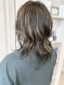 キャアリー(Caary) 福山市美容室Caary コントラストハイライト ネオウルフスタイル