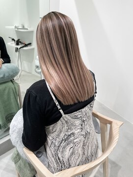 キオク(KIOX) フルブリーチベースから作るバレイヤージュ