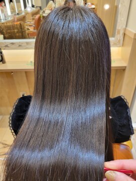 オリーブスバイネオリーブ(Olive's by neolive) 斜めバング/グレージュカラー/デザインカラー/髪質改善/新宿