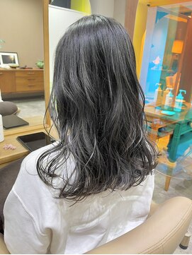 インビテーション 名古屋(invitation) ◎ミディアムレイヤー/ブルーアッシュ