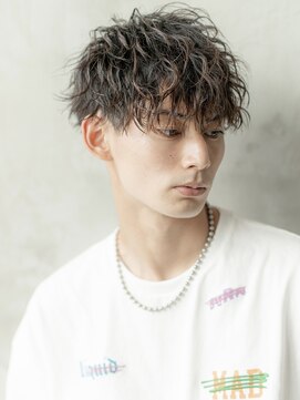 メゾンバイハバナ(maison by HAVANA) モテるメンズハイライト束感ショート波巻きツーブロックマッシュ