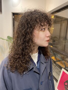 ナループロアオハナ(Nalu pu loa ohana) ハードパーマ/ブリーチ無し/くるくるパーマ/原宿/表参道/パーマ