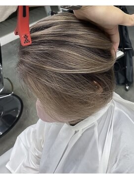 ウル 岡山駅店(ULu.) 髪質改善白髪ぼかしバレイヤージュハイライトブリーチ岡山倉敷