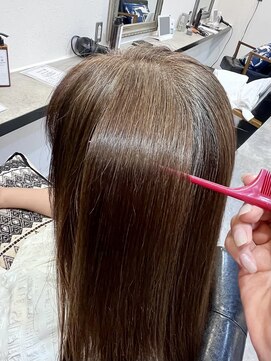 レガロヘアアトリエ(REGALO hair atelier) ツヤ髪ストレート【水戸/赤塚】
