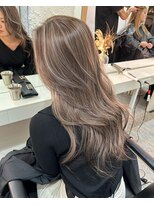 ブレンド 渋谷(BLend)&nbsp;黒髪ボブルフネビージュ小顔ワンレンスペインカール