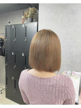 クリーブ 池袋(creeb) ナチュラルベージュ/ミルクティカラー/レディースボブ