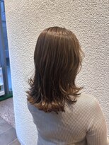 エルサフィロ ヨドヤバシ(el zafiro yodoyabashi)&nbsp;くびレイヤー前髪エモージュ小顔レイヤーカット20代30代40代50代