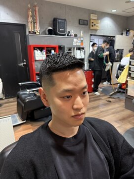 グロウヘアワークス(grow hair works) フェード×アイロンパーマ