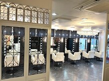 アザラ(AXARA)の雰囲気（クリスタル＆ラグジュアリー空間　　【海老名】）