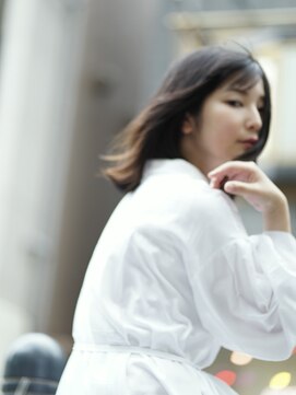 ベロニカ 大人の揺れパーマ×ミディアムボブ　【タッセルボブ/白髪染め】