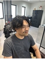 カルロイースタイル(CARLO e-style)&nbsp;スパイラルパーマツーブロックセンターパート