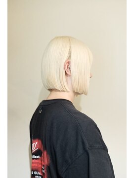 オーパスバイアンブルリュクス 池袋(Opus by ambleluxe) 切りっぱなしボブ/ケアブリーチ/ブロンドカラー