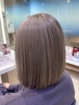 ケンジ 平塚 アネッタ(KENJE annetta) ★ハイトーンカラー×ホワイティーベージュ