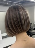 ハイライトバレイヤージュダブルカラーショートカット30代40代