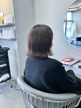 クロア(CHROA) 【切りっぱなしくびれボブ&リタッチカラー】