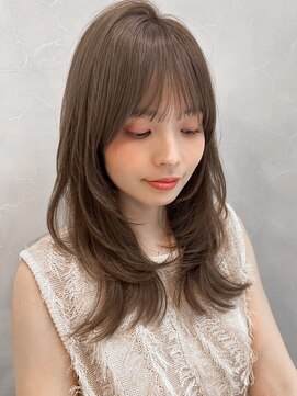 アグノス 青山(Agnos) シースルーバングモテ髪イメチェン前髪うる艶髪小顔カット