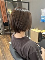 ツツミ TSUTSUMI 美容室&nbsp;前下がりショートボブ