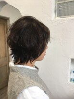 マノイ(manohi)&nbsp;ミディアムのレイヤースタイル