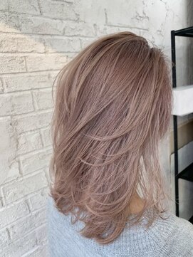 プライズ 池袋店(prize) 伸ばしかけヘア_色っぽふんわりミディ_ミルクティー_池袋2021