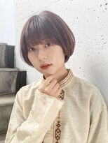 シュリット(schritt) 丸みショートボブ 透け感ベージュカラー momoko