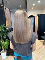 ハーツ(Heart's)&nbsp;白髪ぼかし×ミルクティーグレー