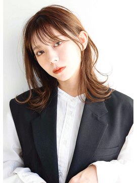 アムネシア たまプラーザ(AMNESIA) くびレイヤー/グレージュ/外ハネ