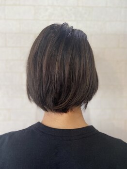 リッキイアリス シエスタ(RICKY Alice SIESTA)の写真/大人気!アッシュ系の白髪染めはシックな艶髪になりますよ◎トレンド感たっぷりの色味を実現♪
