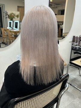 ドットハリス(.Hallis) ホワイトカラー/ハイトーン/髪質改善