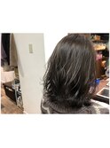 暗めオリーブベージュ
