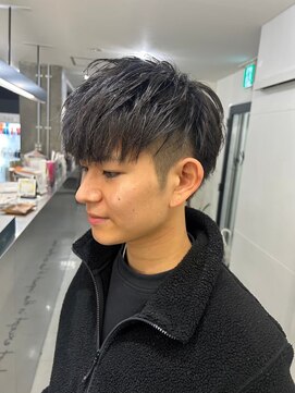 メンズサロン キング 枚方店(Men’s salon K!ng) 縮毛矯正髪質改善ハイライトレイヤーカット枚方美容室エクステ