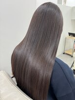 キキ(kiki)&nbsp;ベージュミディ_グレージュカラーボブウルフ_kiki0021