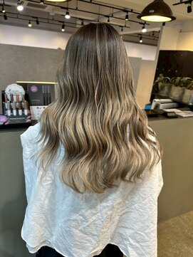 メリー オオサカ(Merly Osaka) 海外風beige balayage
