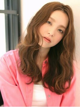 エムスラッシュ センター南(M.SLASH) ■M.SLASHセンター南・1-6■センターパート美人顔ゆる巻きロング
