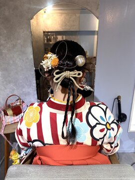 サーディースリーエーカーズヘアスタジオ(33Acers Hair Studio) リボンカチモリ
