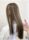 コントラストハイライト×ホワイトグレージュ