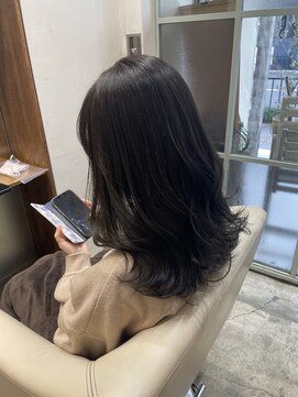 ラウブロッサム 大宮西口店(Lau Blossom) ナチュラルな暗髪カラー