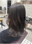 スモーキーブラウン