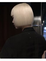 トニーアンドガイ 青山店(TONI & GUY)&nbsp;抜きっぱなしブロンド ケアブリーチ × ミニボブ 前髪ありボブ