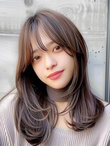 レヴ 草加店(LEV.)&nbsp;美髪 ホワイトブロンド 外ハネボブ ワイドバング