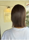 ベージュ