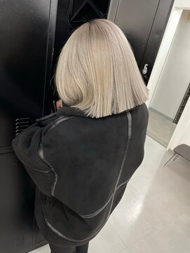 キング 枚方店(K!ng) 縮毛矯正髪質改善ハイライトレイヤーカット枚方美容室エクステ