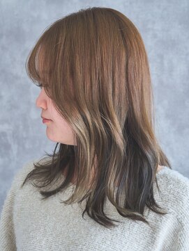 ノーブルスチュアート(NOBLE STUART) コントラストインナー×抜け感レイヤー