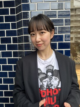 ワイ(wai) 耳かけコンパクトショート