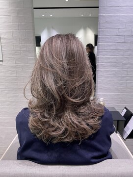 ステア ケース(stair case) 【NATASHA】銀座レイヤーカット/20代/30代/40代/50代