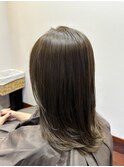 セミロング　白髪ぼかし、明るい白髪染め　30代、40代、50代
