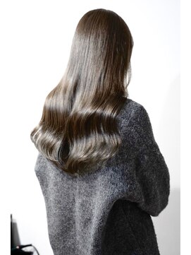 アリー 原宿 表参道(ALLY) ALLY 宍戸雄弥 ブリーチなしカラー2025年冬のナチュラルベージュ