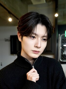 インフィニス 恵比寿(Infinis) シースルーセンターパート／ダウンパーマ／曲がる縮毛矯正